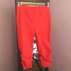 Frank Lyman Pull On Capris